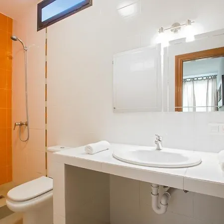 Playa Blanca Sleeps 10 With Pool Air Con And Wifi Βίλα Πλάγια Μπλάνκα